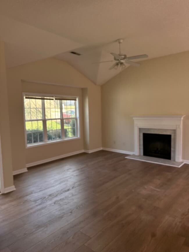 105 Margaret Way in Hogansville, GA - Building Photo - Building Photo