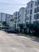 17570 Atlantic Blvd in Sunny Isles Beach, FL - Building Photo - Building Photo