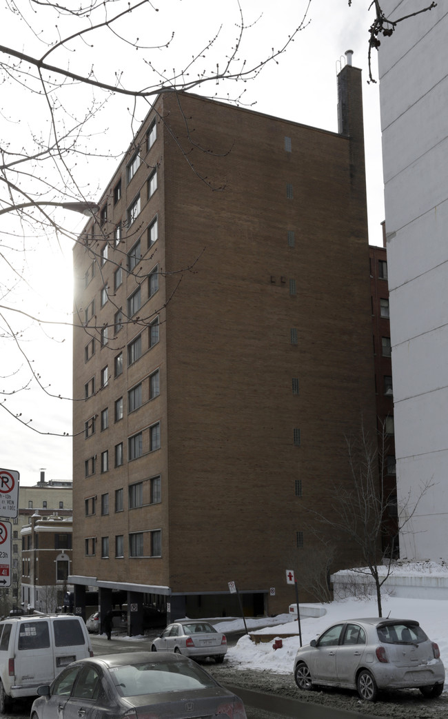 MacKenzie House in Montréal, QC - Building Photo - Building Photo