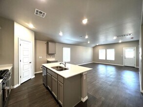 2717 Dennis Drive in Oklahoma City, OK - Building Photo - Building Photo