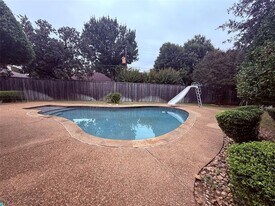 2621 Nantucket Ct in Bedford, TX - Building Photo