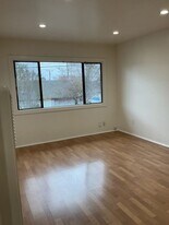 212 S E St in Santa Rosa, CA - Building Photo