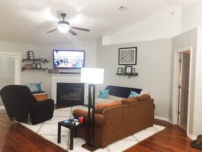 1729 Shellfish Dr in Navarre, FL - Building Photo - Building Photo