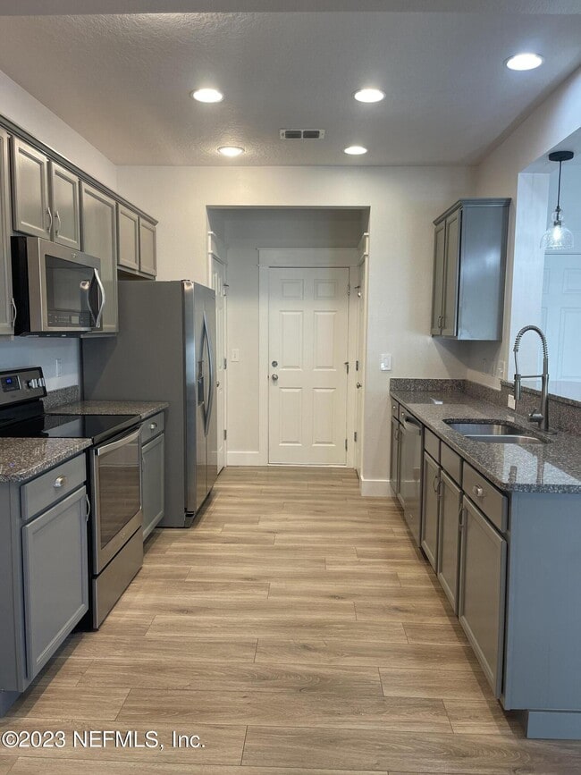 7003 Butterfield Ct in Jacksonville, FL - Building Photo - Building Photo