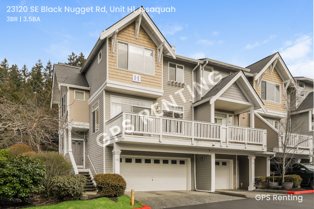 23120 SE Black Nugget Rd in Issaquah, WA - Building Photo