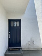 3461 Chatwin Ave in Long Beach, CA - Foto de edificio - Building Photo