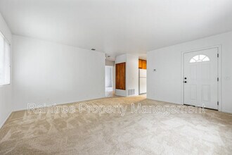 1388 Hygeia Ave in Encinitas, CA - Building Photo - Building Photo