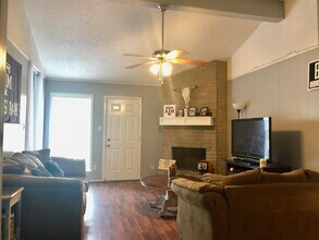 1411 Holik Dr in College Station, TX - Building Photo - Building Photo