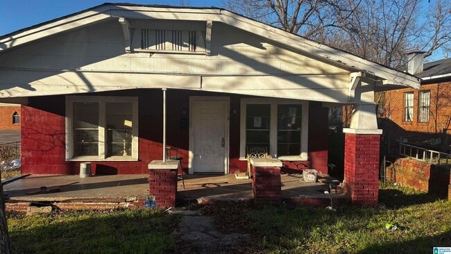 property at 410 53rd St Ens