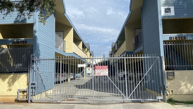 property at 14733 Nelson Ave E