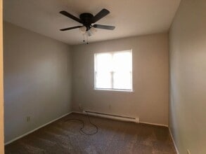 40-42 E Fir St in New London, OH - Building Photo - Building Photo