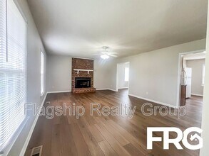 2238 Kay Rd in Greenville, NC - Foto de edificio - Building Photo