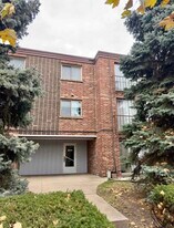 10241 Central Ave, Unit 1b in Oak Lawn, IL - Building Photo