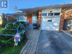 44 Landron Crescent in Toronto, ON - Building Photo - Building Photo