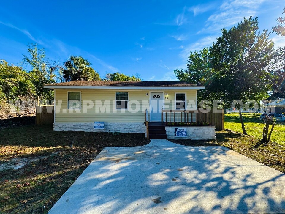 2310 N Baylen St in Pensacola, FL - Building Photo