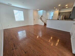 9786 W Hanover Grove Ave in Las Vegas, NV - Foto de edificio - Building Photo