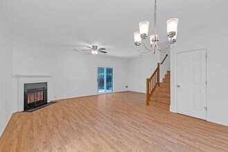 417 Belmont Cir in Yorktown, VA - Building Photo - Building Photo