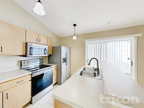 6836 Playpark Trail W in Jacksonville, FL - Building Photo - Building Photo