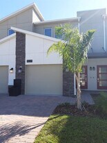 1027 Splash Shot Pl in Davenport, FL - Building Photo