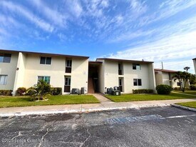 5801 N Atlantic Ave in Cape Canaveral, FL - Building Photo