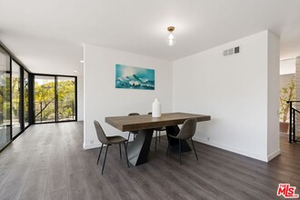 52 Hackamore Ln in Bell Canyon, CA - Foto de edificio - Building Photo