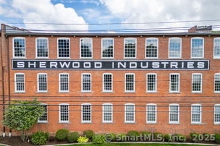 10 Main St in Berlin, CT - Building Photo - Building Photo