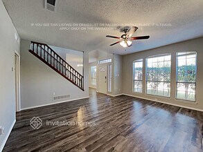 3014 Lois Ln in Rowlett, TX - Foto de edificio - Building Photo