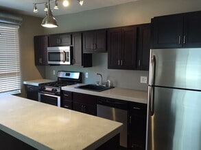 6405-6407 Bartlett St in Pittsburgh, PA - Building Photo - Building Photo