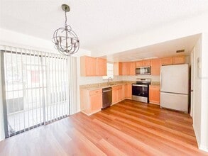 2017 N Kelley Ave in Kissimmee, FL - Building Photo - Building Photo