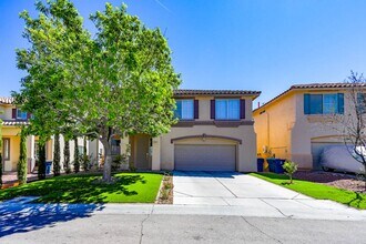 9521 Veterans Ct in Las Vegas, NV - Building Photo - Building Photo