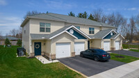 Blacklick Crossing in Reynoldsburg, OH - Foto de edificio - Building Photo