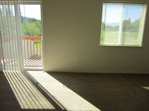 1710-1714 Lancaster Ave in Klamath Falls, OR - Building Photo - Building Photo