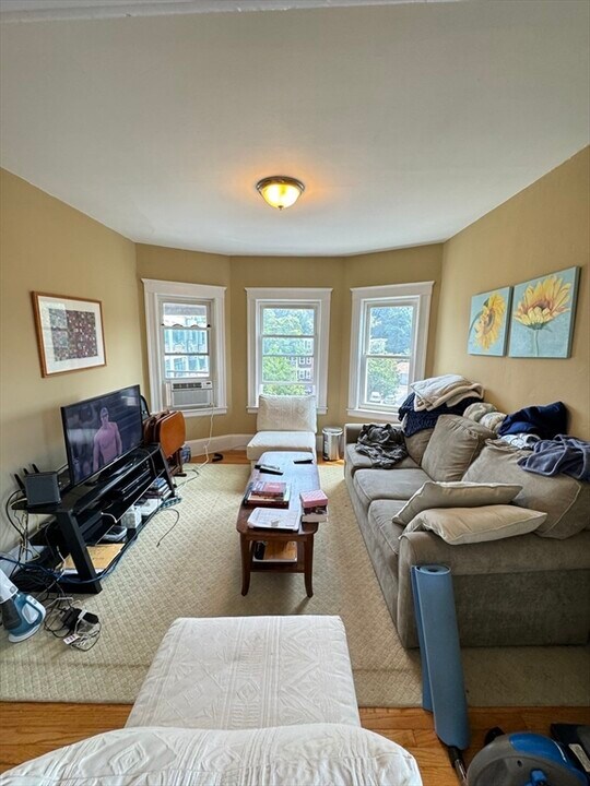 11 Wilson Park, Unit 3 in Boston, MA - Building Photo