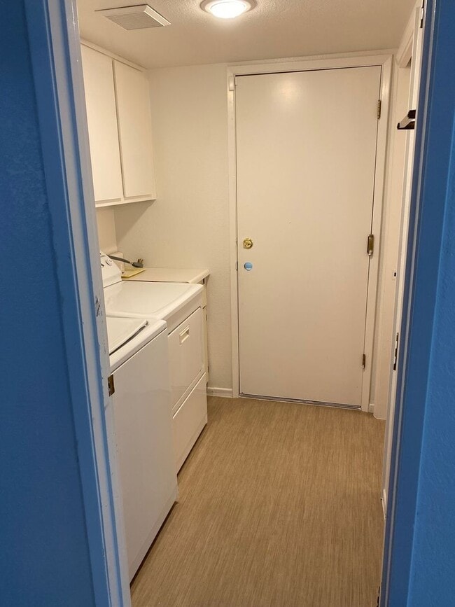 1543 Satellite Dr in Sparks, NV - Building Photo - Building Photo