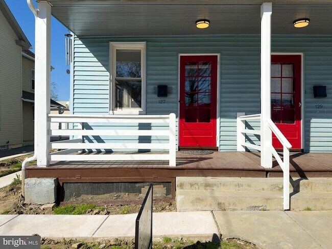 127 N Prince St in Millersville, PA - Building Photo - Building Photo