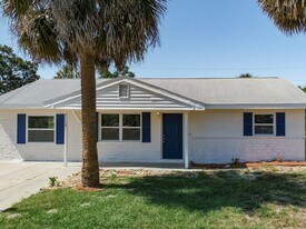 7113 Abigail Dr in Port Richey, FL - Building Photo
