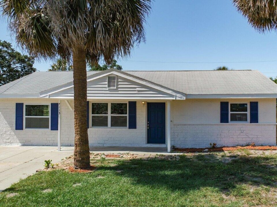 7113 Abigail Dr in Port Richey, FL - Building Photo