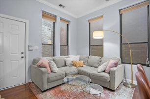 2672 N Halsted St, Unit 3W in Chicago, IL - Building Photo - Building Photo