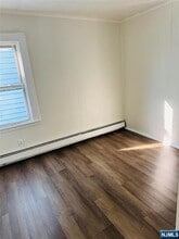 100 Butler St in Paterson, NJ - Foto de edificio - Building Photo