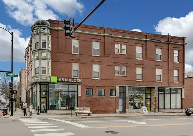 property at 602 S Western Ave