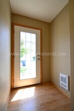 3023 SW Sharmin Ln in Ankeny, IA - Foto de edificio - Building Photo