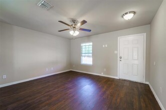 1332 Glen Garden Dr in Fort Worth, TX - Building Photo - Building Photo