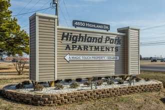 Highland Park Apartments in Jonesboro, AR - Building Photo - Building Photo