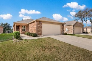 213 Paint Creek Ln in Georgetown, TX - Building Photo