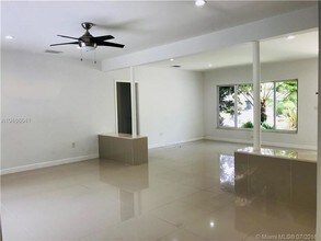 12885 Griffing Blvd in North Miami, FL - Building Photo - Building Photo