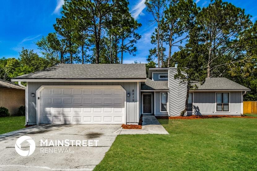 8219 Crosswind Rd in Jacksonville, FL - Building Photo