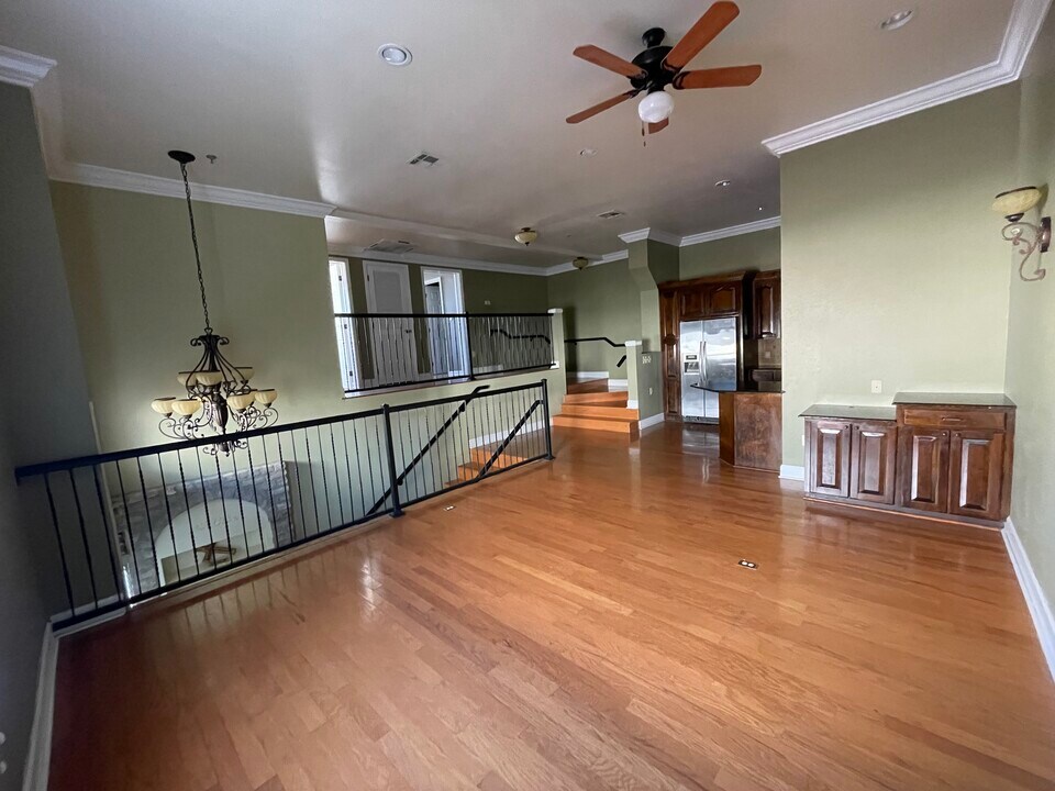 102 N Front St, Unit 1 in Mccomb, MS - Building Photo