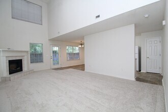 6209 Cottage Woods Dr in Milton, FL - Building Photo - Building Photo