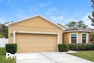 1744 Wallace Manor Loop in Winter Haven, FL - Building Photo - Building Photo