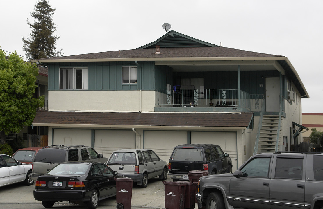 3440 Redwood Ct in Castro Valley, CA - Building Photo